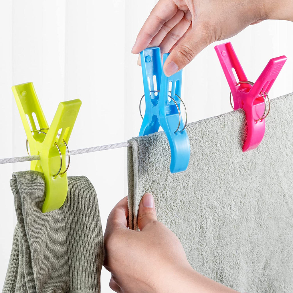 Beach Towel Clips Chair Clips Towel Holder,Plastic Clothes Pegs Hanging Clip Clamps, Yellow,Blue,Green,Red (Pack of 8)
